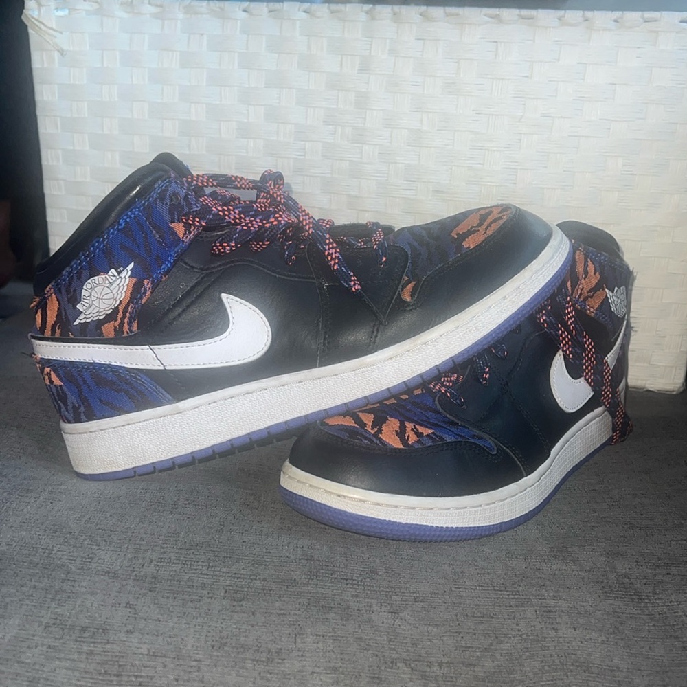 Nike Air Jordan 1 Mid Multicolored Tiger Stripes Highs